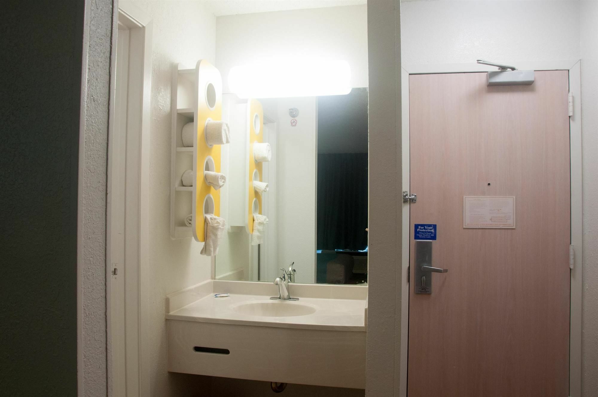 Motel 6-Raleigh, Nc - North Luaran gambar